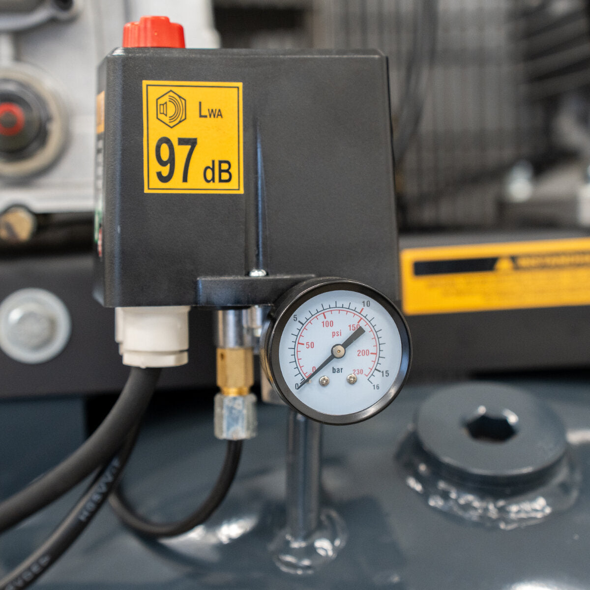 Air Compressor 400 V / 11 bar / 270 l tank